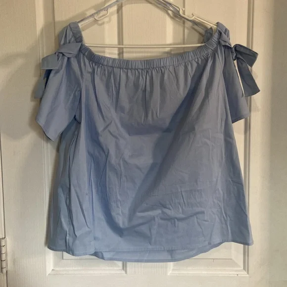 INC Off the shoulder blouse - Picture 4 of 4